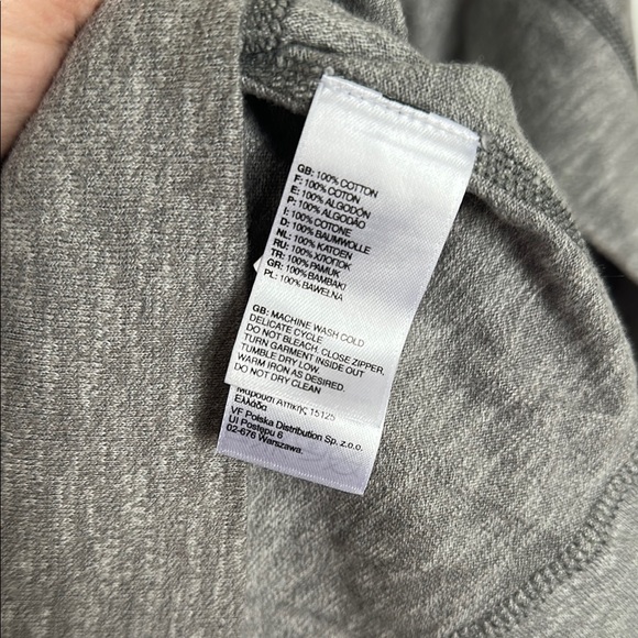 The North Face Gray Long Sleeve Tee - Picture 3 of 4